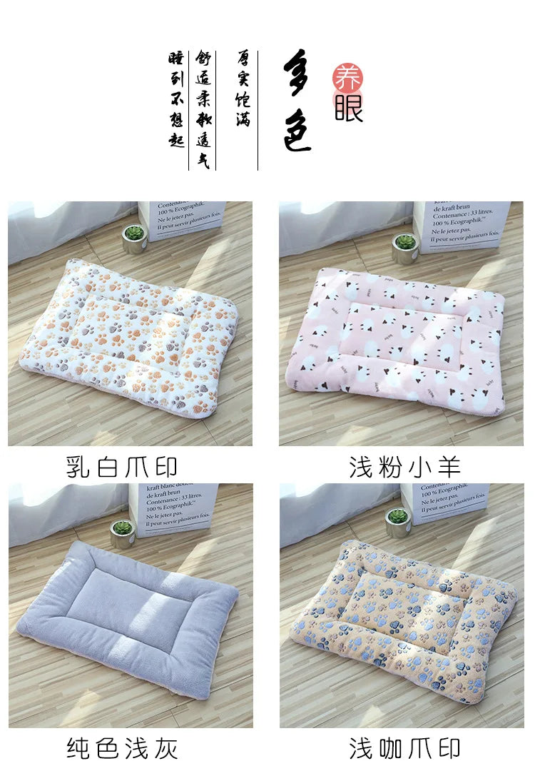 Thickened Comfortable Warm Small Cat Sleeping Cushion Skin-friendly Cute Winter Medium Dog Sofa Mat for Puppy Bed Accessories