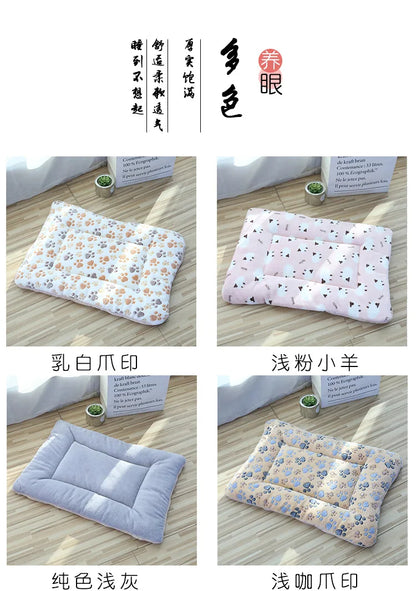 Thickened Comfortable Warm Small Cat Sleeping Cushion Skin-friendly Cute Winter Medium Dog Sofa Mat for Puppy Bed Accessories