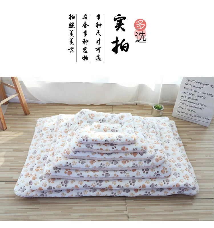 Thickened Comfortable Warm Small Cat Sleeping Cushion Skin-friendly Cute Winter Medium Dog Sofa Mat for Puppy Bed Accessories