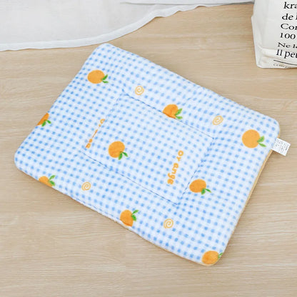 Thickened Comfortable Warm Small Cat Sleeping Cushion Skin-friendly Cute Winter Medium Dog Sofa Mat for Puppy Bed Accessories