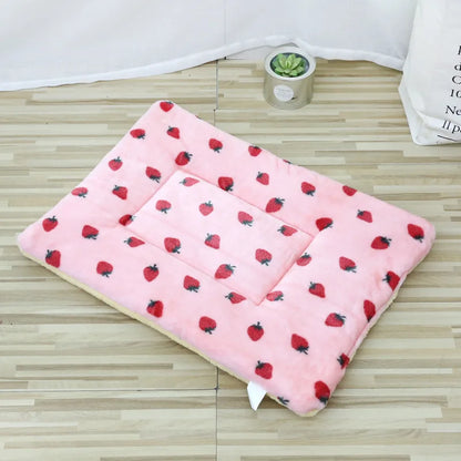 Thickened Comfortable Warm Small Cat Sleeping Cushion Skin-friendly Cute Winter Medium Dog Sofa Mat for Puppy Bed Accessories