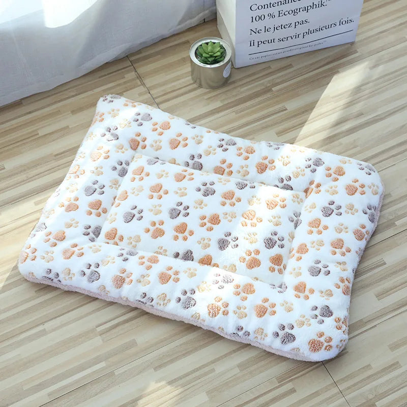 Thickened Comfortable Warm Small Cat Sleeping Cushion Skin-friendly Cute Winter Medium Dog Sofa Mat for Puppy Bed Accessories