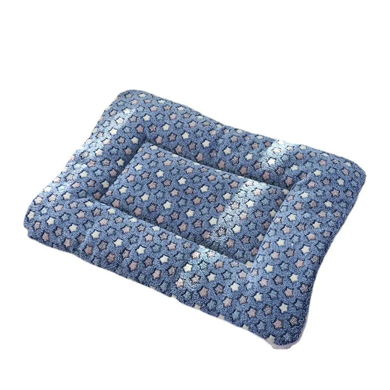 Thickened Comfortable Warm Small Cat Sleeping Cushion Skin-friendly Cute Winter Medium Dog Sofa Mat for Puppy Bed Accessories