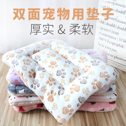 Thickened Comfortable Warm Small Cat Sleeping Cushion Skin-friendly Cute Winter Medium Dog Sofa Mat for Puppy Bed Accessories
