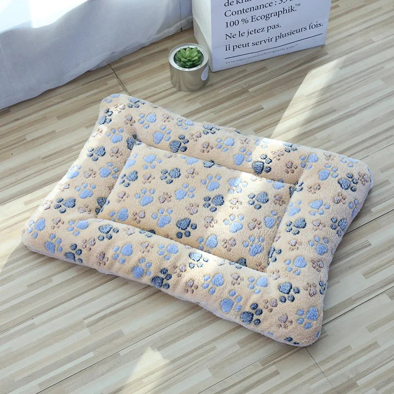 Thickened Comfortable Warm Small Cat Sleeping Cushion Skin-friendly Cute Winter Medium Dog Sofa Mat for Puppy Bed Accessories